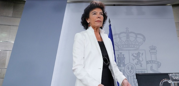 El Gobierno de Pedro Sánchez anuncia la vuelta a la sanidad universal